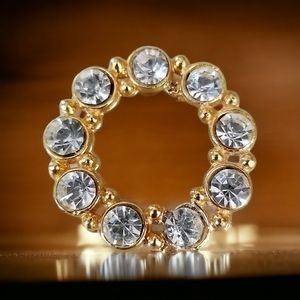 Vintage Mid Century Rhinestone Goldtone Brooch